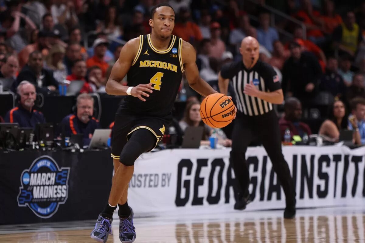Nimari Burnett is returning to Michigan.