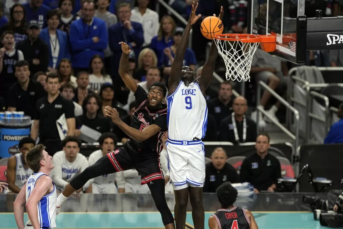 The Lakers need to draft Khaman Maluach after a disappointing first-round series.