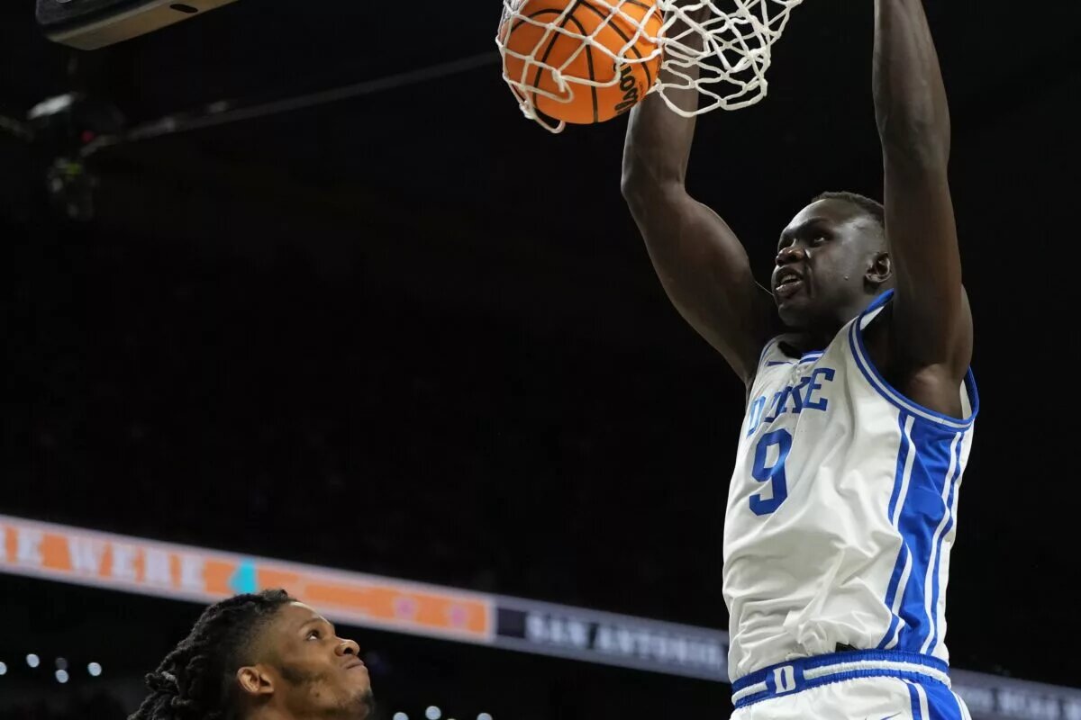 Khaman Maluach leaves Duke for the 2025 NBA Draft.