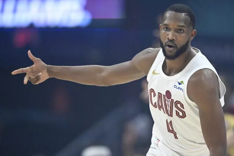 Cleveland Cavaliers forward Evan Mobley