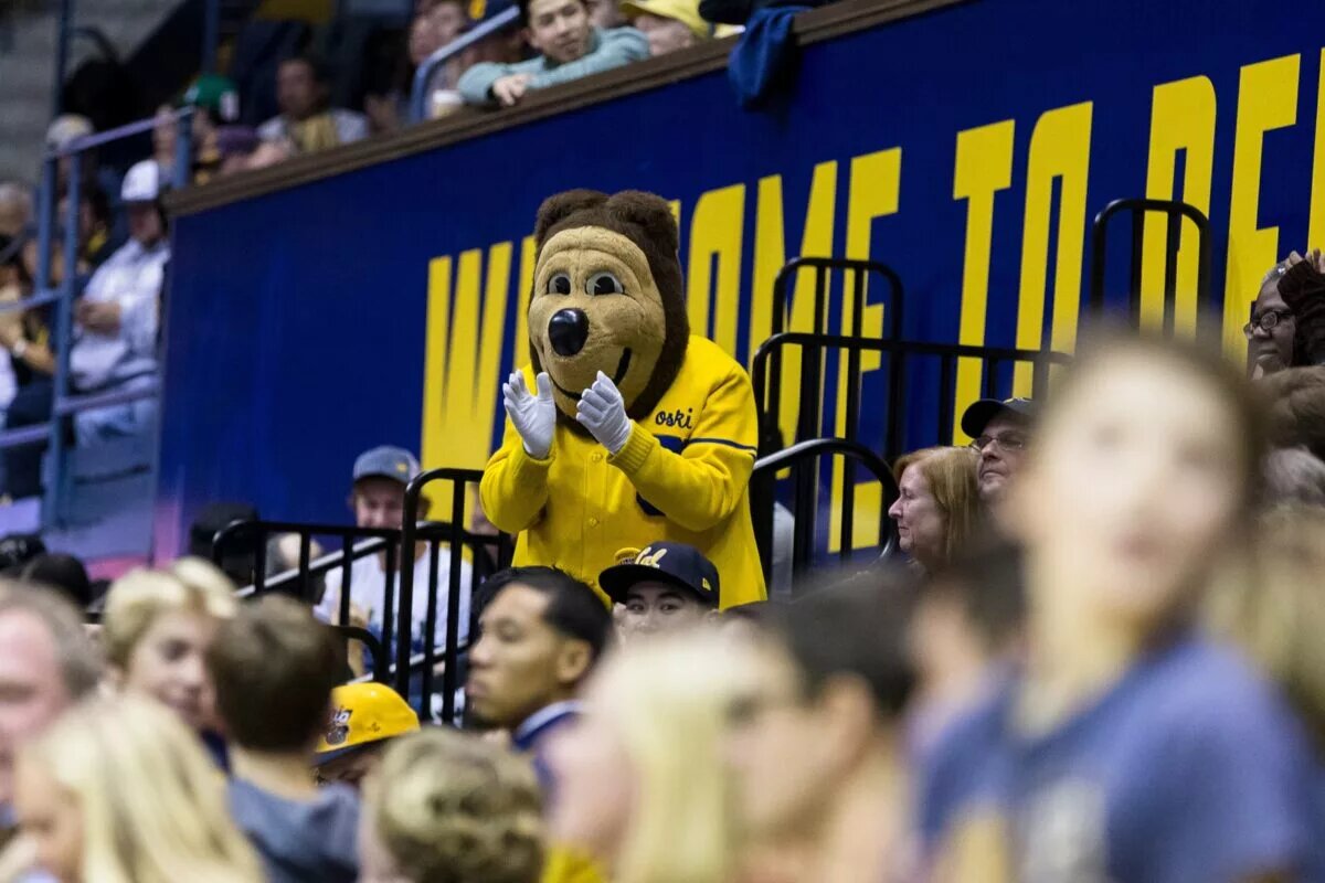 Cal Golden Bears mascot