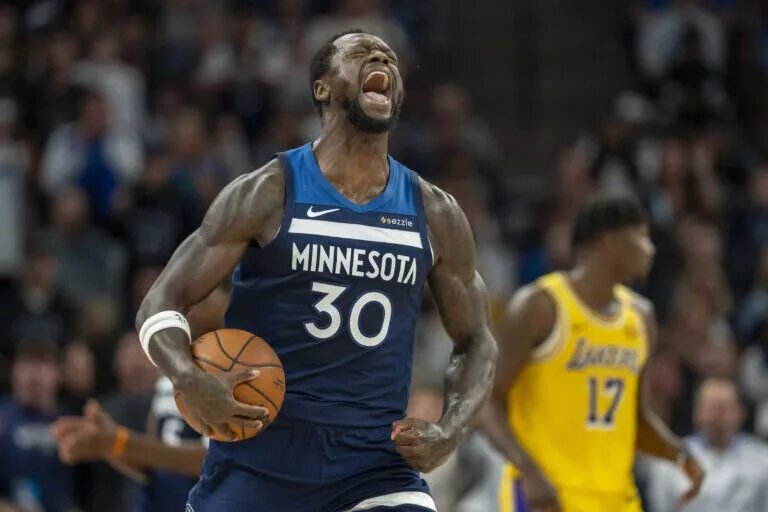 Minnesota Timberwolves forward Julius Randle
