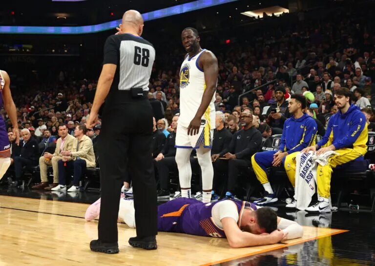 Draymond Green punched Jusuf Nurkic.