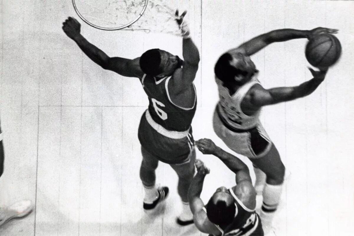 Luke Kornet's defense in game 5 mirrored Bill Russell’s