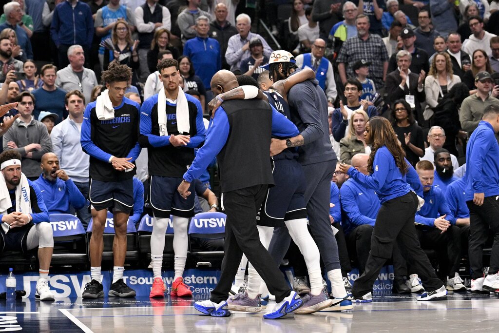 Kyrie Irving’s return could mark one of the five key games in the Mavericks schedule 