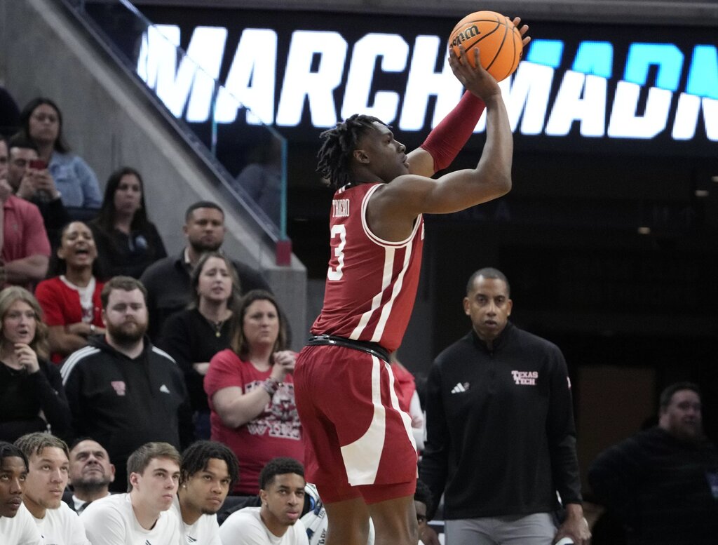 Mar 27, 2025; San Francisco, CA, USA; Arkansas Razorbacks forward Adou Thiero (3) shoots a three point basket during the first half against the Texas Tech Red Raiders during a West Regional semifinal of the 2025 NCAA tournament at Chase Center. Mandatory Credit: Kyle Terada-Imagn Images