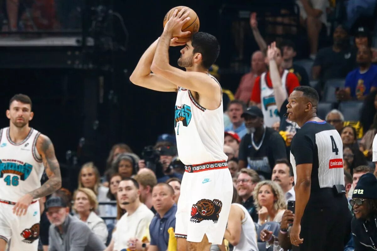 The Grizzlies re-signed Santi Aldama.