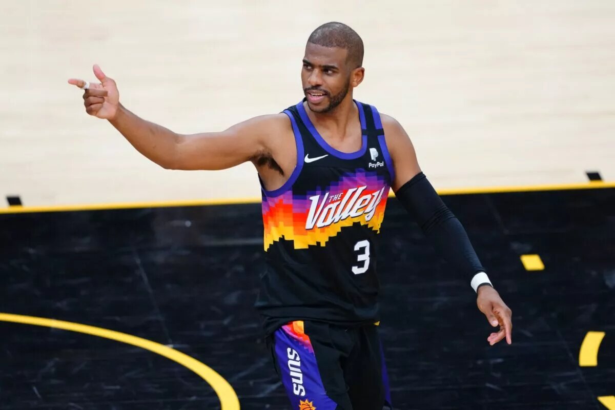 Former Phoenix Suns point guard Chris Paul