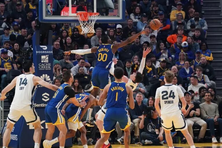 Golden State Warriors forward Jonathan Kuminga