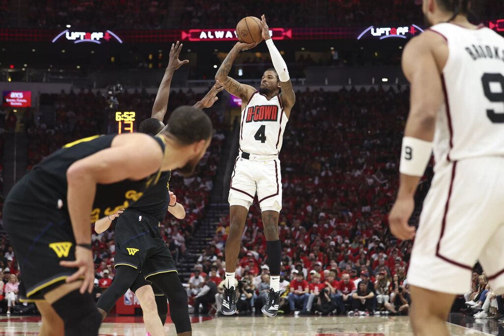 Houston Rockets guard Jalen Green (4) shoots the ball during the fourth quarter of game seven of the first round for the 2025 NBA Playoffs against the Golden State Warriors at Toyota Center. 