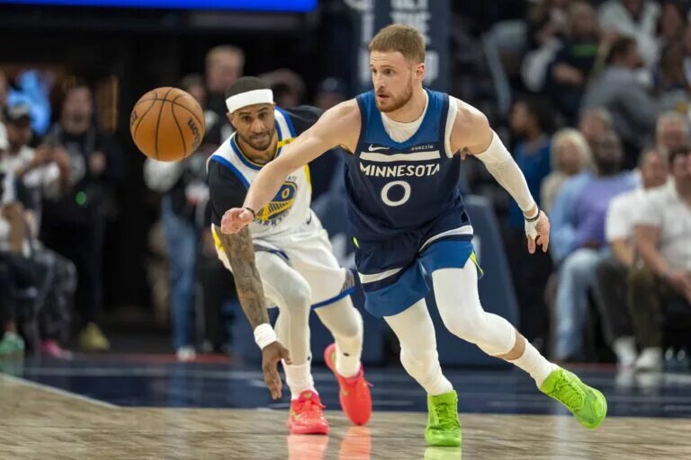 Gary Payton II is a hot commodity in NBA free agency