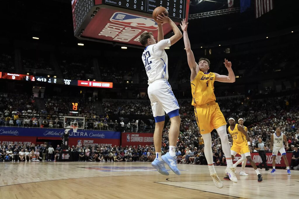 Dalton knecht struggled in the summer league 