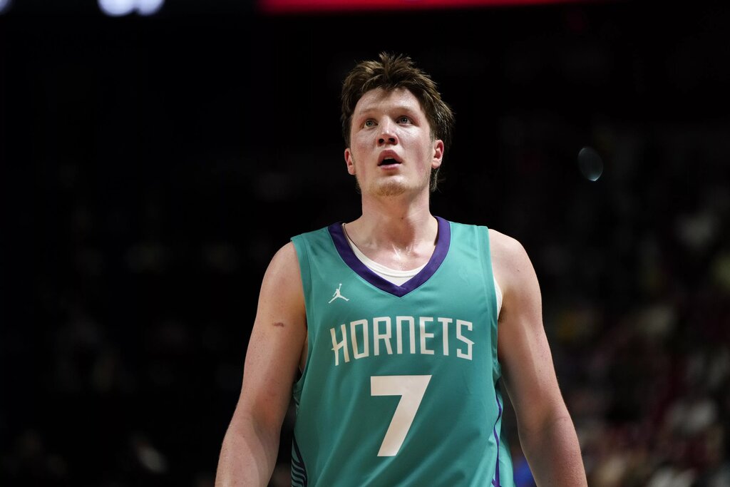 Jul 14, 2025; Las Vegas, NV, USA; Charlotte Hornets guard Kon Knueppel (7) competes against the Dallas Mavericks during the second half of a NBA basketball game at the Thomas & Mack Center. Mandatory Credit: Lucas Peltier-Imagn Images