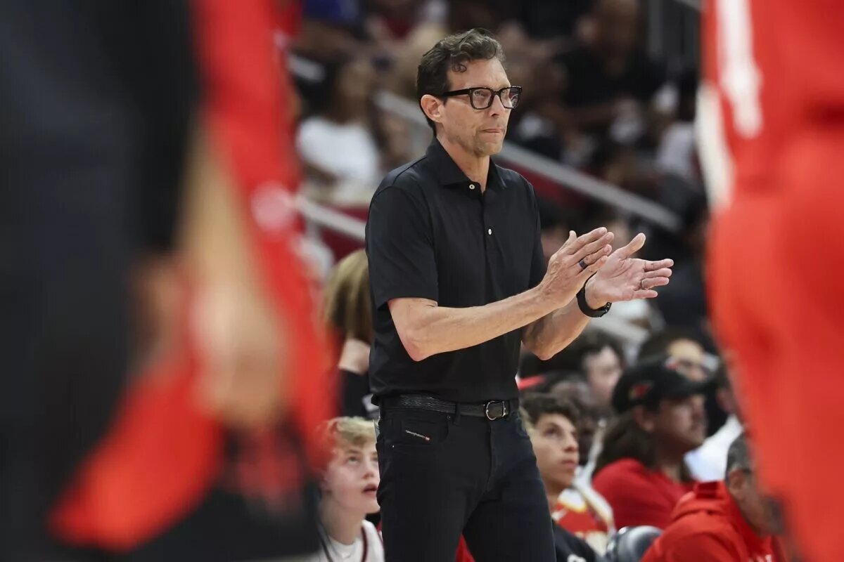 Houston Rockets head coach Quin Snyder