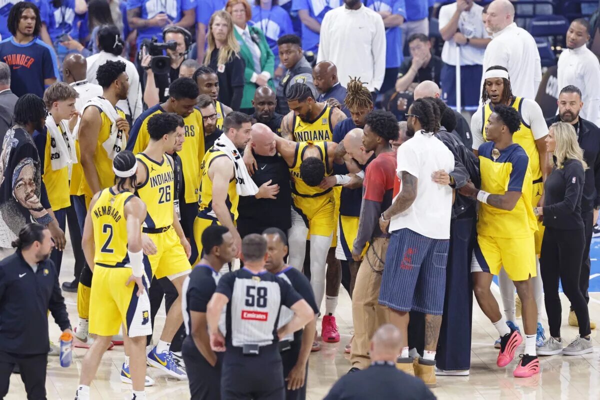 Indiana Pacers guard Tyrese Haliburton (0)