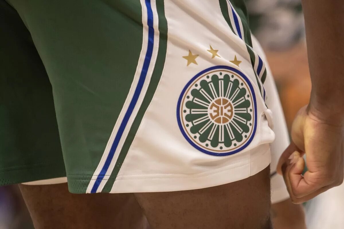 Detroit Pistons alternate shorts