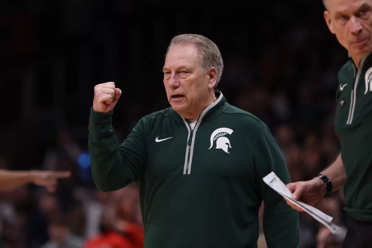 Mar 30, 2025; Atlanta, GA, USA; Michigan State Spartans head coach Tom Izzo during the second half in the South Regional final of the 2025 NCAA tournament against the Auburn Tigers at State Farm Arena. Mandatory Credit: Brett Davis-Imagn Images