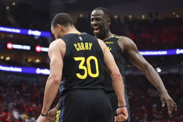 Golden State Warriors stars Stephen Curry and Draymond Green