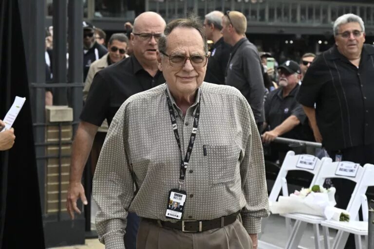 Chicago Bulls owner Jerry Reinsdorf