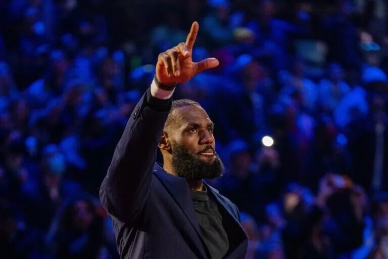 Los Angeles Lakers forward LeBron James honored for being selected to the NBA 75th Anniversary Team (for Mt. Rushmore/Six Godfathers piece)
