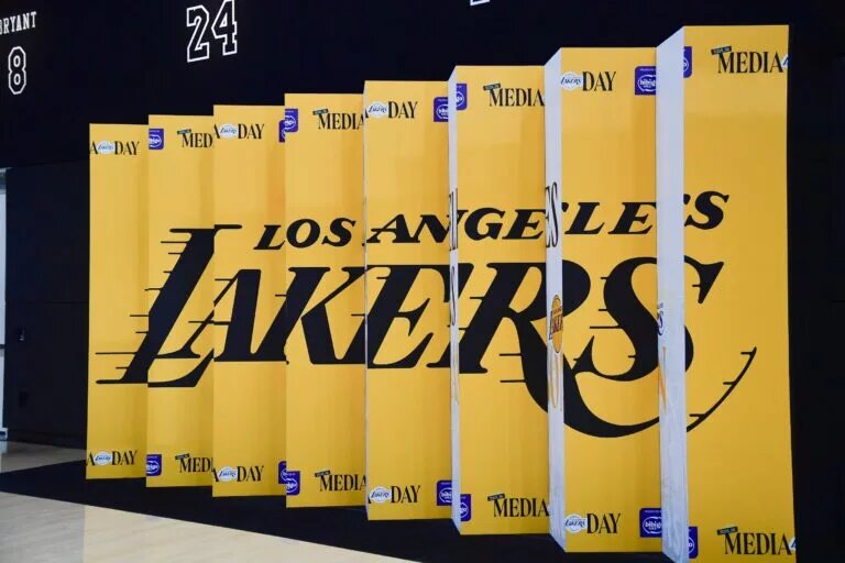 Los Angeles Lakers room facade