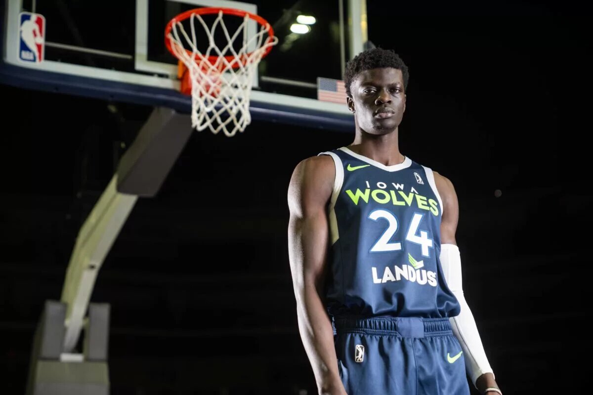 Louisville basketball recruit Kok Yat