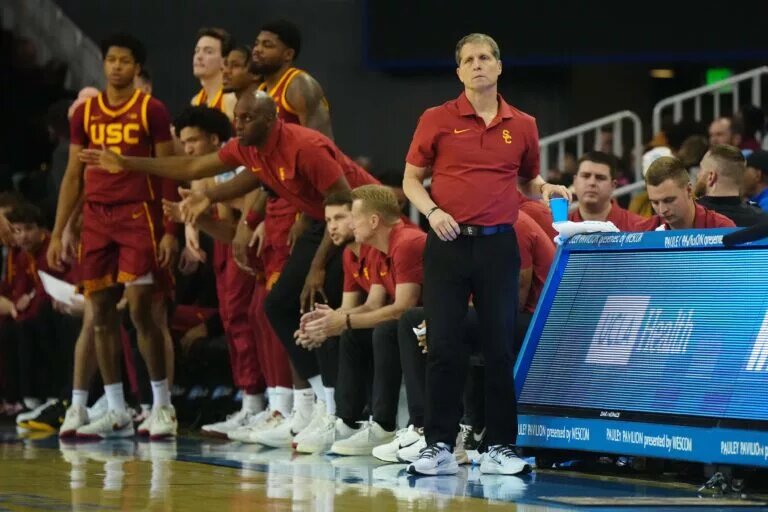 Mar 8, 2025; Los Angeles, California, USA; Southern California Trojans head coach Eric Musselman reacts in the second half against the UCLA Bruins at Pauley Pavilion presented by Wescom. Mandatory Credit: Kirby Lee-Imagn Images