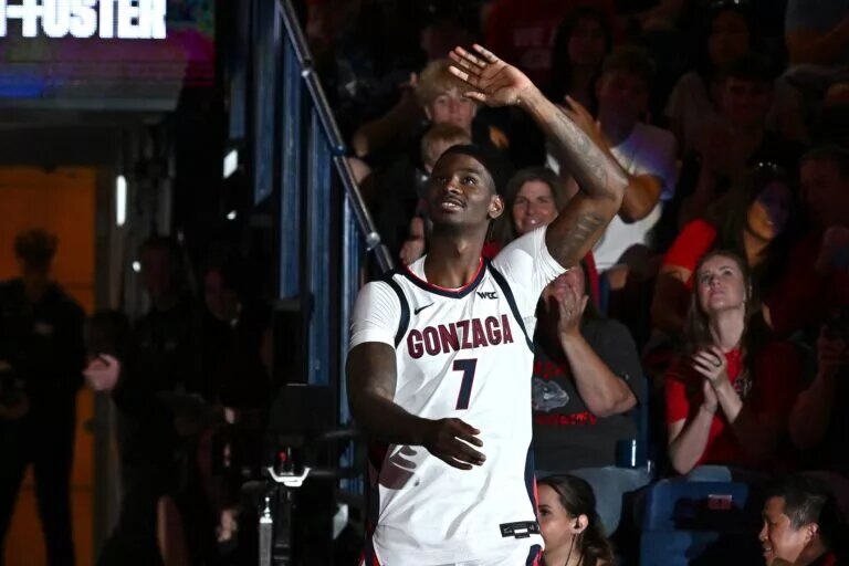 Gonzaga Bulldogs guard Tyon Grant-Foster