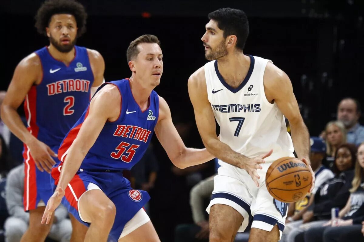 Duncan Robinson of the Detroit Pistons