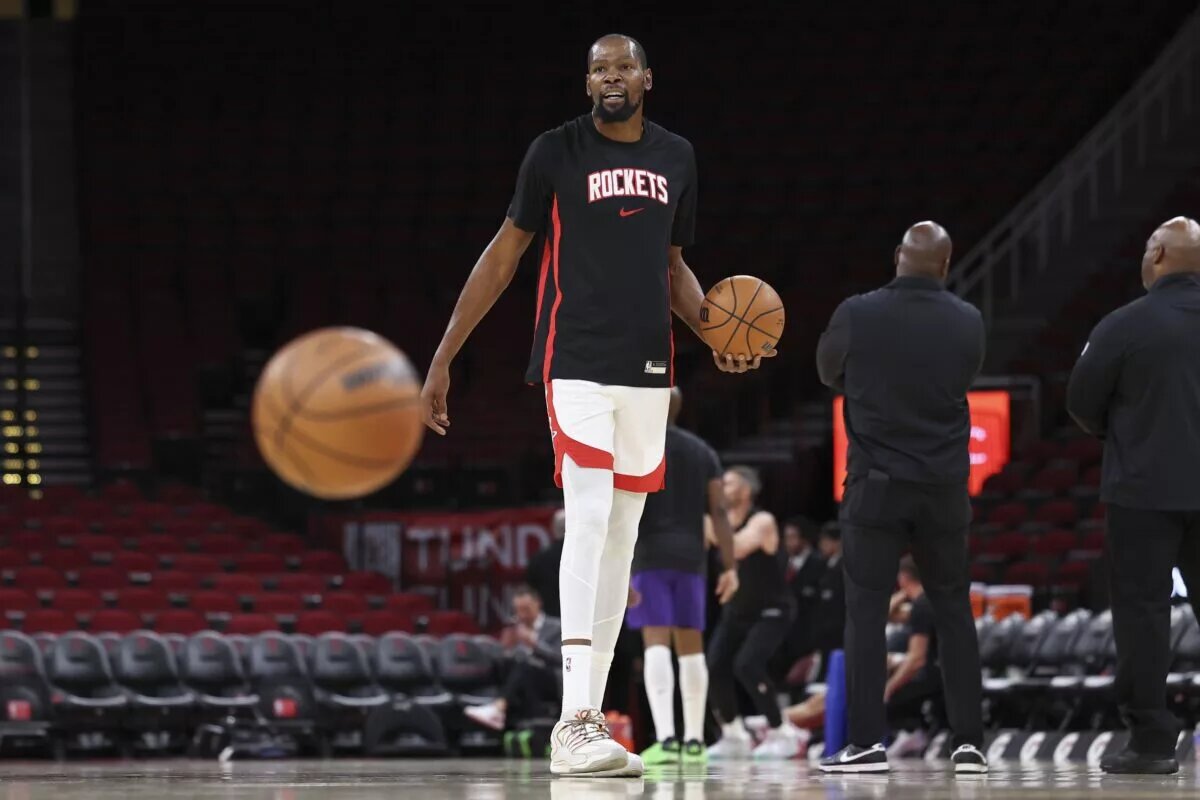 Houston Rockets forward Kevin Durant