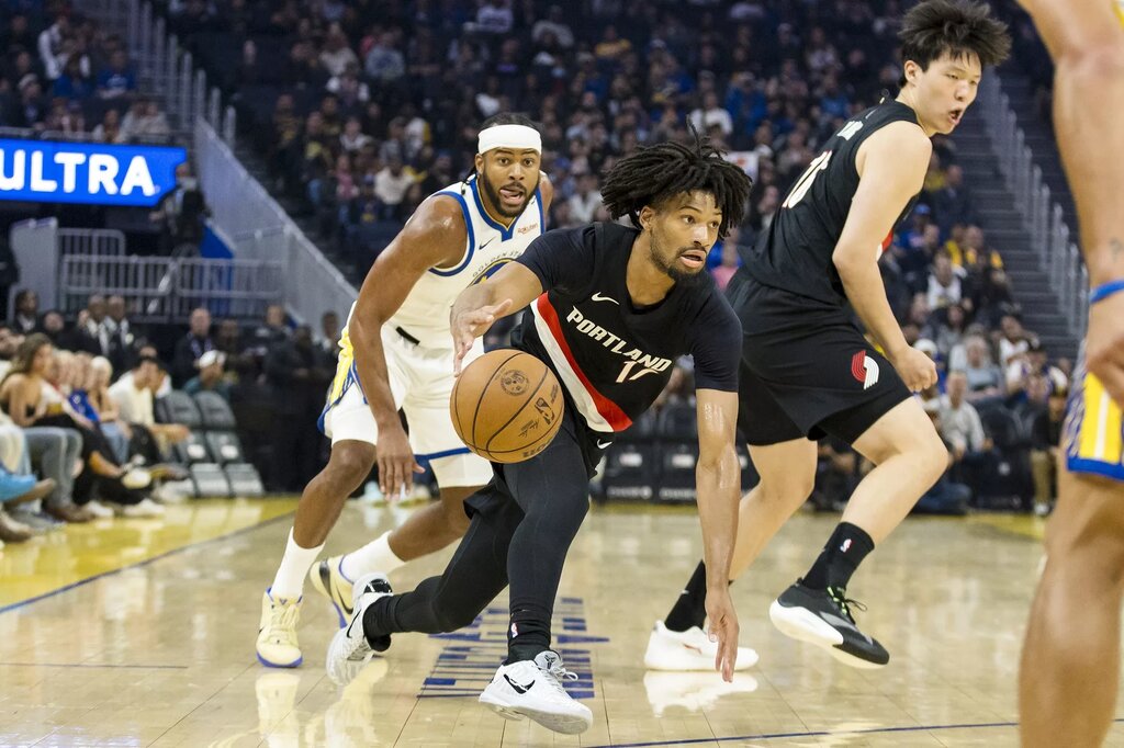 Oct 8, 2025; San Francisco, California, USA; Portland Trail Blazers guard Shaedon Sharpe (17) drives to the basket against the Golden State Warriors during the first quarter at Chase Center. Mandatory Credit: John Hefti-Imagn Images