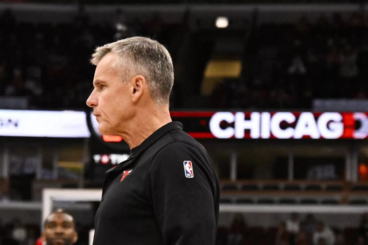 Chicago Bulls head coach Billy Donovan