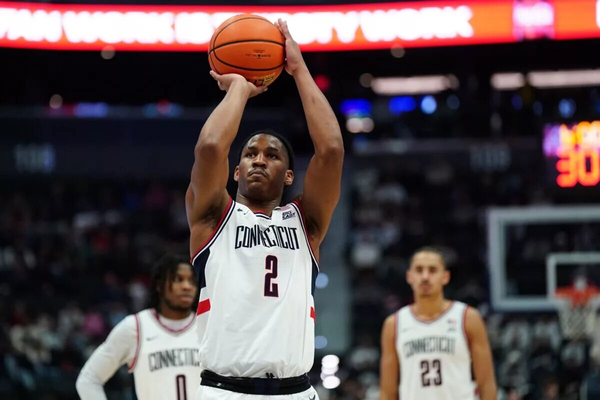 UConn Huskies guard Silas Demary Jr. (2) shoots a free-throw against the Bryant Bulldogs in the second half at Peoples Bank Arena.