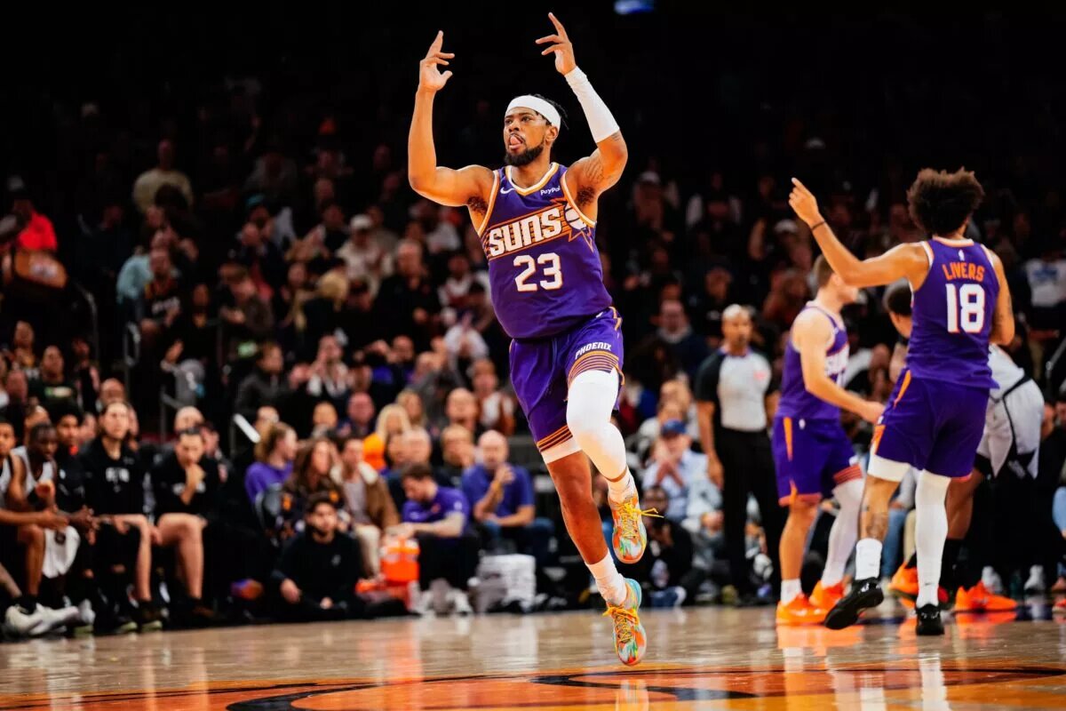 Phoenix Suns guard Jordan Goodwin (23) celebrates a three point shot in the second half of the game at Mortgage Match Up Center.