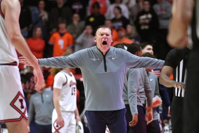 Illinois Fighting Illini head coach Brad Underwood reacts to a call during the second hal against the Nebraska Cornhuskersf at State Farm Center.
