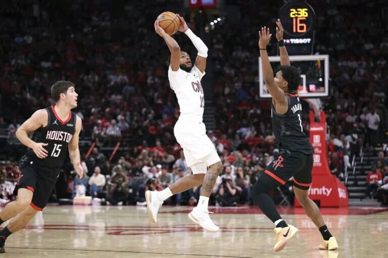 Darius Garland is one star guard in Rockets trade rumors.