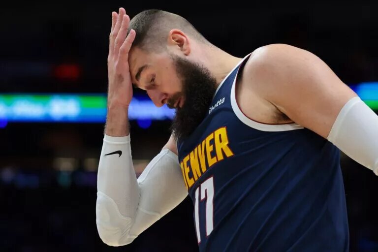 Jonas Valanciunas is one of six Nuggets who are the team's injury report.