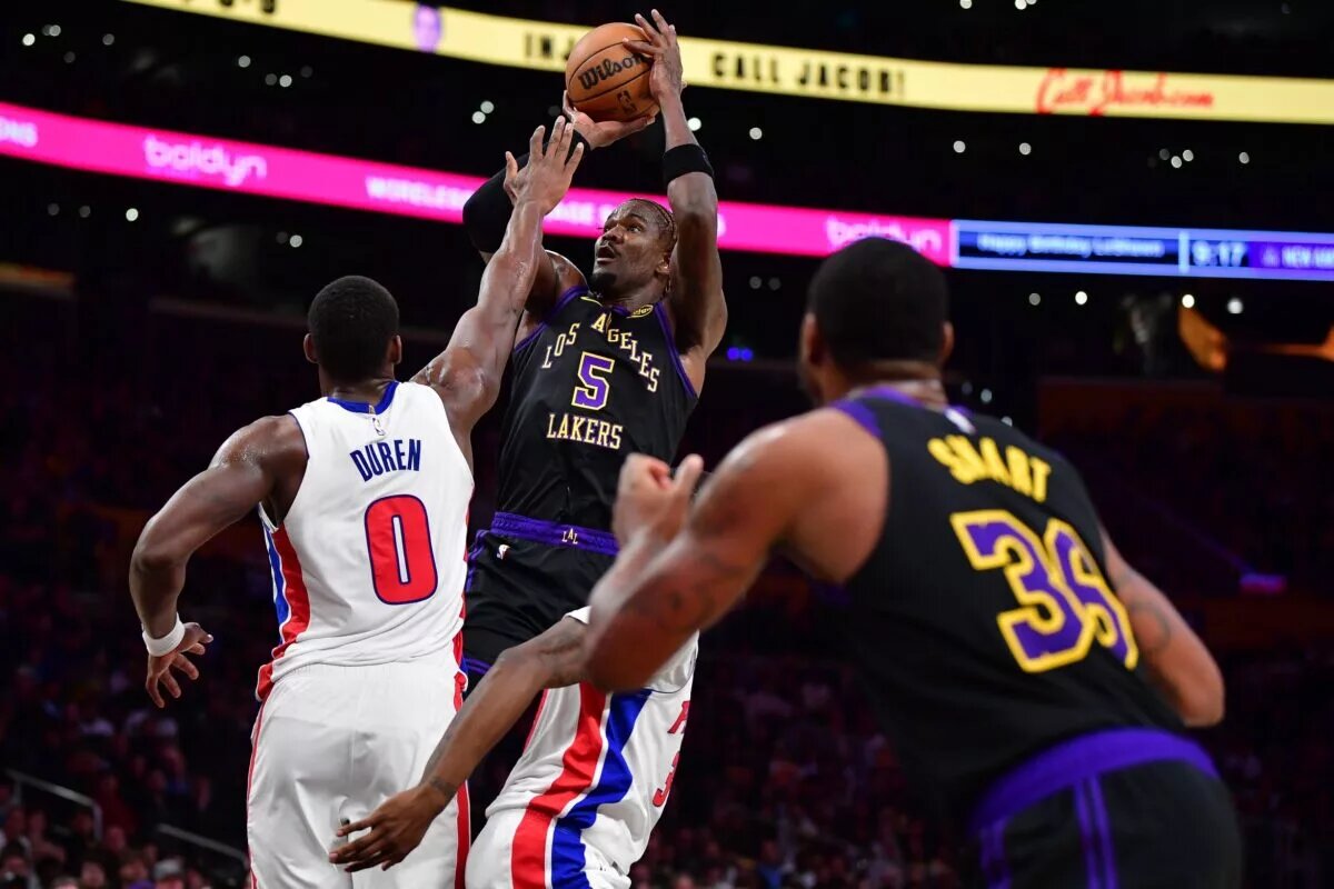The Lakers Have A DeAndre Ayton problem