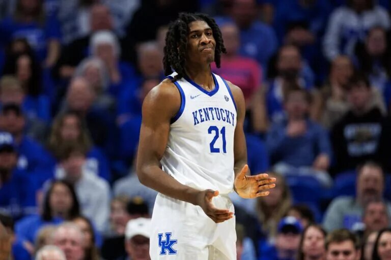 Kentucky Wildcats forward Jayden Quaintance (21) reacts after a play during the second half against the Missouri Tigers at Rupp Arena at Central Bank Center.