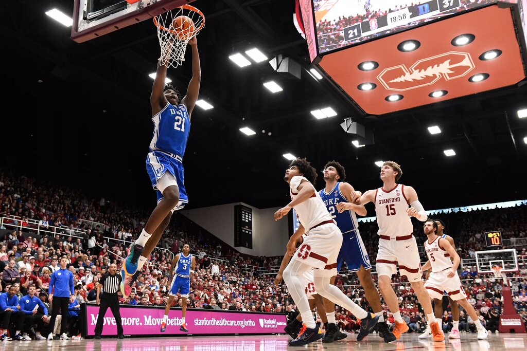 Duke Blue Devils center Patrick Ngongba II (21) shoots against the Stanford Cardinal in the second half at Maples Pavilion.