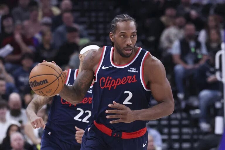 The Los Angeles Clippers need to make a few roster moves soon.
