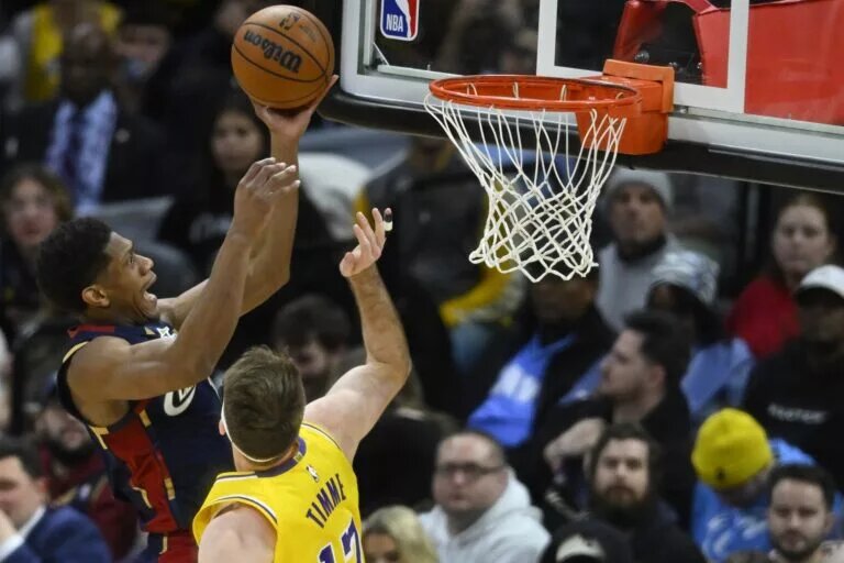 The Lakers must not include Rui Hachimura in the De'Andre Hunter trade