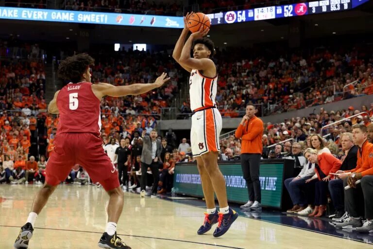 2026 NBA Draft prospects Keyshawn Hall (Auburn) and Amari Allen (Alabama)