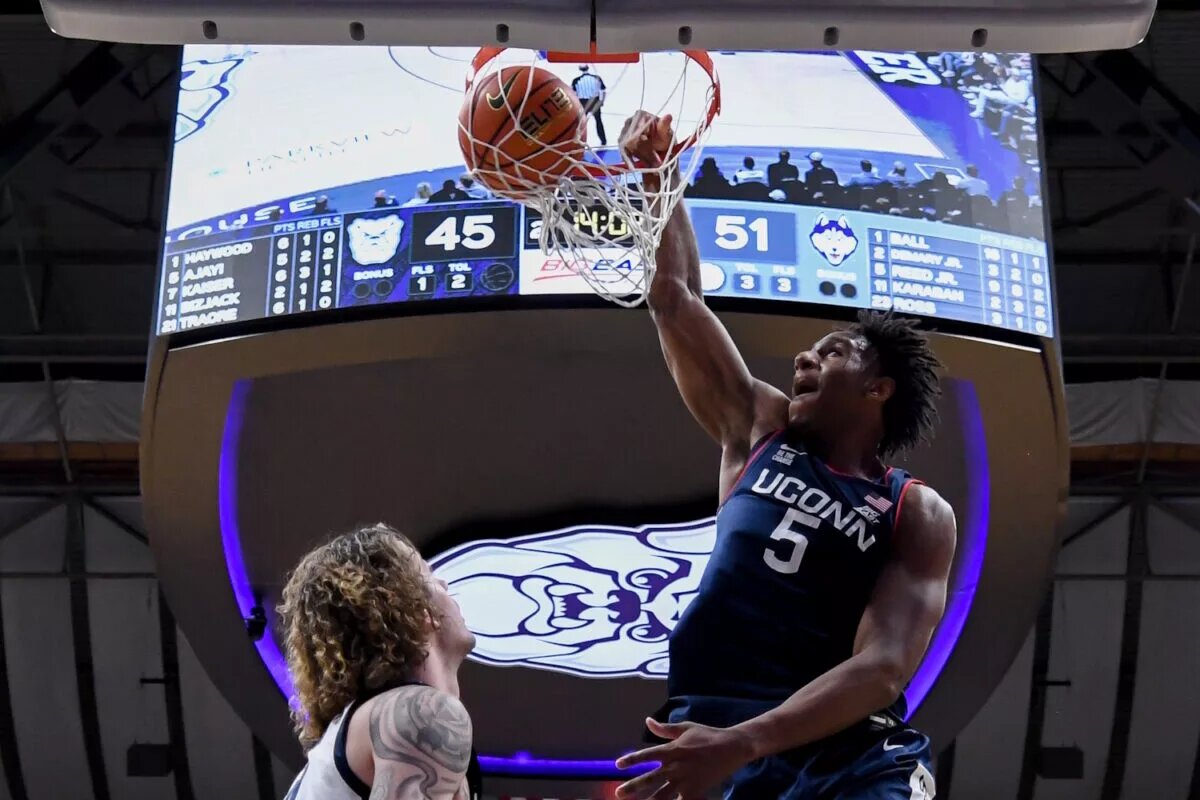 Tarris Reed Top 25 College Basketball Rankings