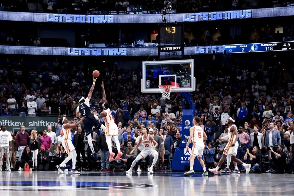 Dallas Mavericks trade candidate Anthony Davis hits game-winner over Atlanta Hawks center Onyeka Okongwu