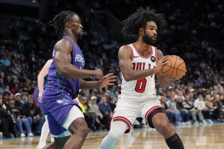 The Bulls trade Coby White to the Hornets for Collin Sexton