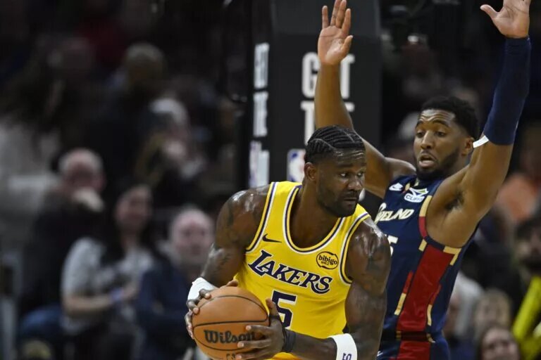 Trail Blazers are familiar with the struggles of playing Deandre Ayton which the Lakers are just finding out