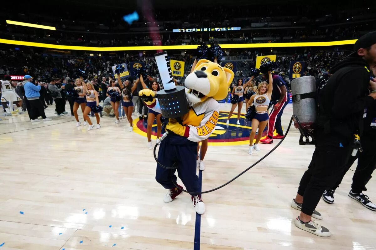 Denver Nuggets mascot