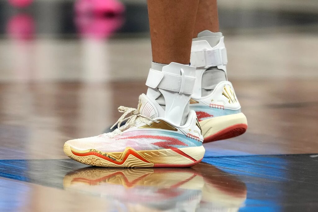 Jan 30, 2026; San Francisco, California, USA; A closeup view of the shoes worn by Golden State Warriors guard Stephen Curry (30) against the Detroit Pistons in the first quarter at the Chase Center. Mandatory Credit: Cary Edmondson-Imagn Images