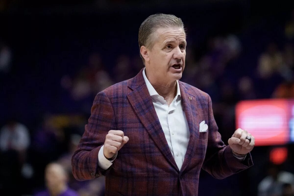 John Calipari and his Arkansas Razorbacks received good news on the injury front ahead of their game against Auburn.